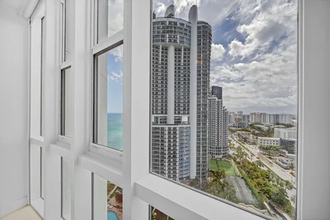 $1,165,000 | 18201 Collins Avenue, Unit 3301A, North Miami Beach, FL 33160