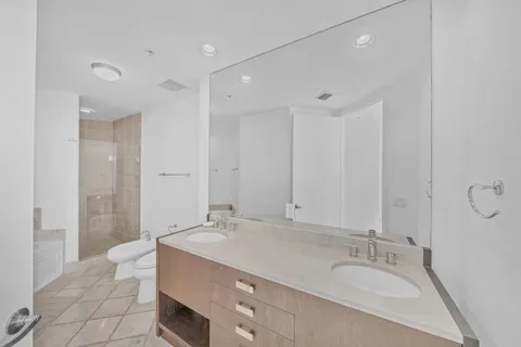 $1,165,000 | 18201 Collins Avenue, Unit 3301A, North Miami Beach, FL 33160