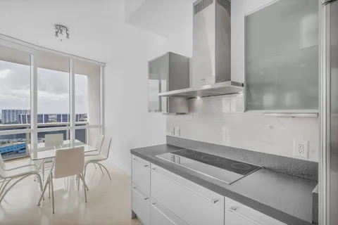 $1,165,000 | 18201 Collins Avenue, Unit 3301A, North Miami Beach, FL 33160