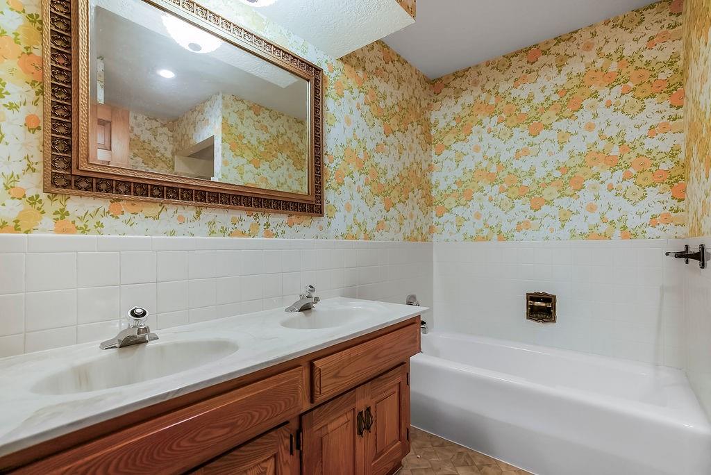 33400 East Truman Road Grain Valley, MO 64029 - Photo 23 of 49