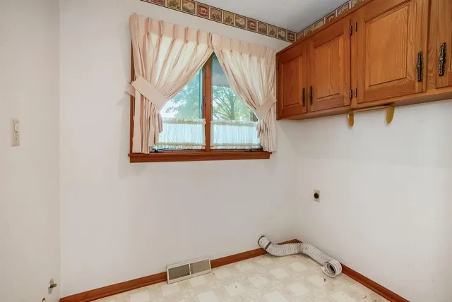 $599,000 | 33400 East Truman Road, Grain Valley, MO 64029