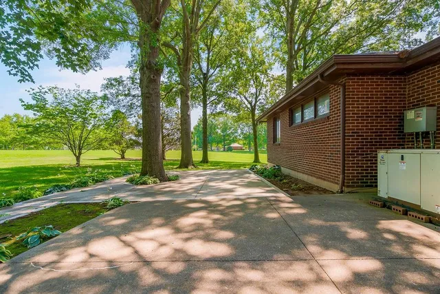 $599,000 | 33400 East Truman Road, Grain Valley, MO 64029