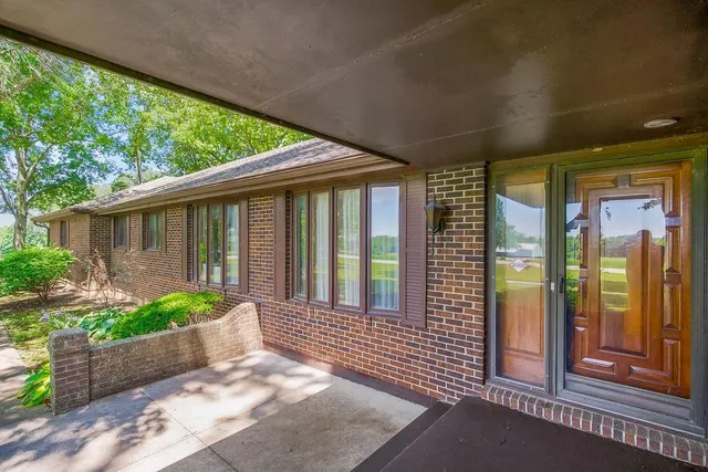 $599,000 | 33400 East Truman Road, Grain Valley, MO 64029