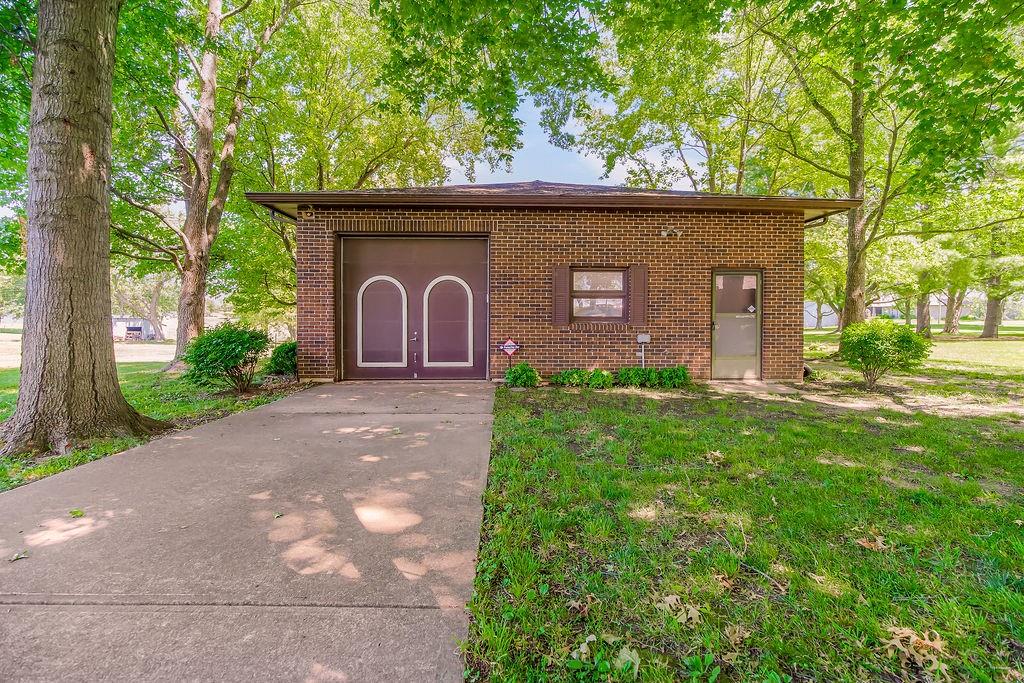 33400 East Truman Road Grain Valley, MO 64029 - Photo 43 of 49