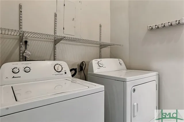 $2,000 | 520 East Waldburg Street, Unit B, Savannah, GA 31401