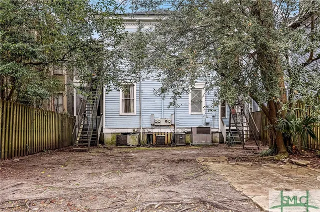 $2,000 | 520 East Waldburg Street, Unit B, Savannah, GA 31401