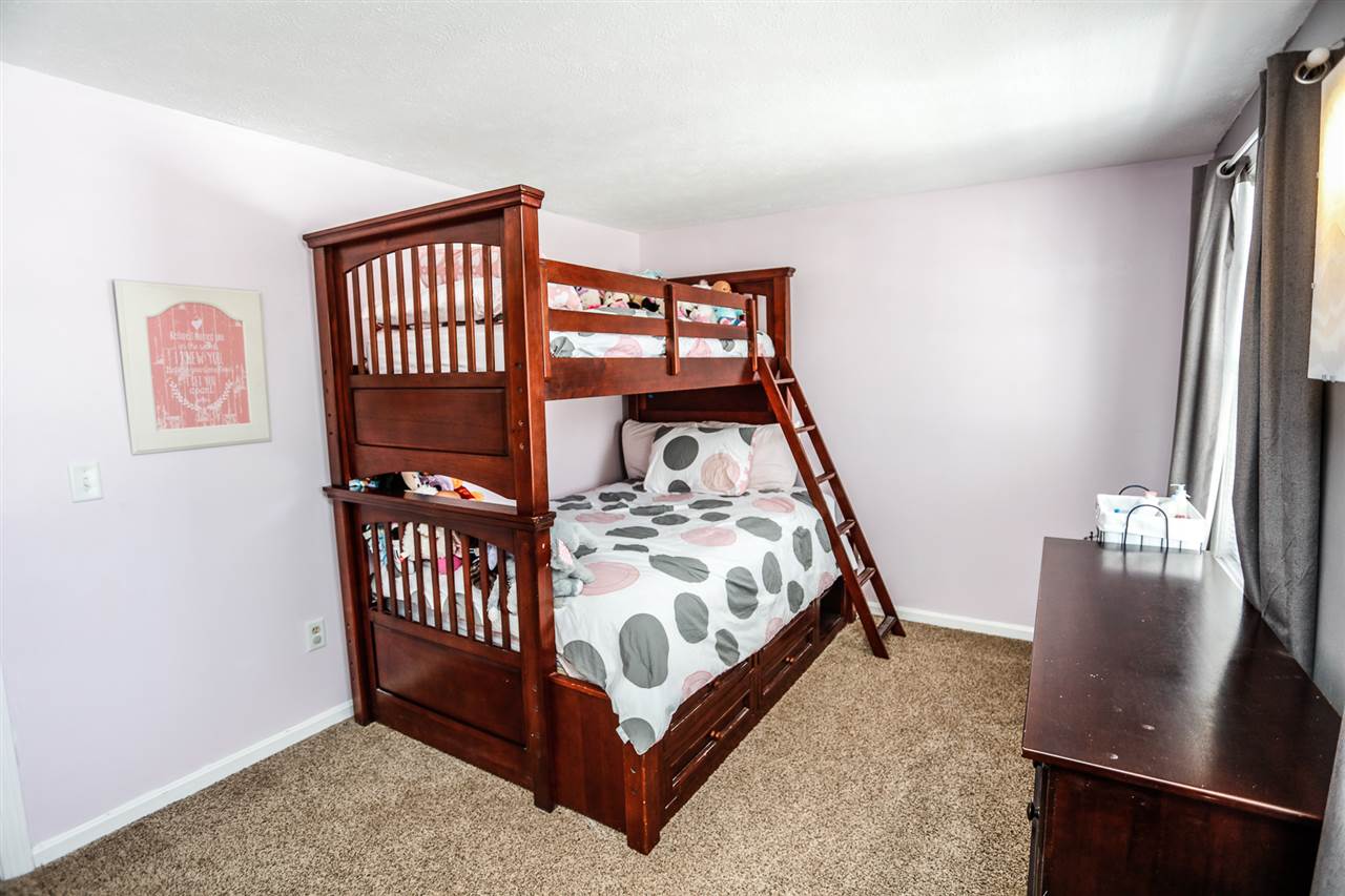 49 Derryfield Court, Unit 49 Manchester, NH 03104 - Photo 16 of 30