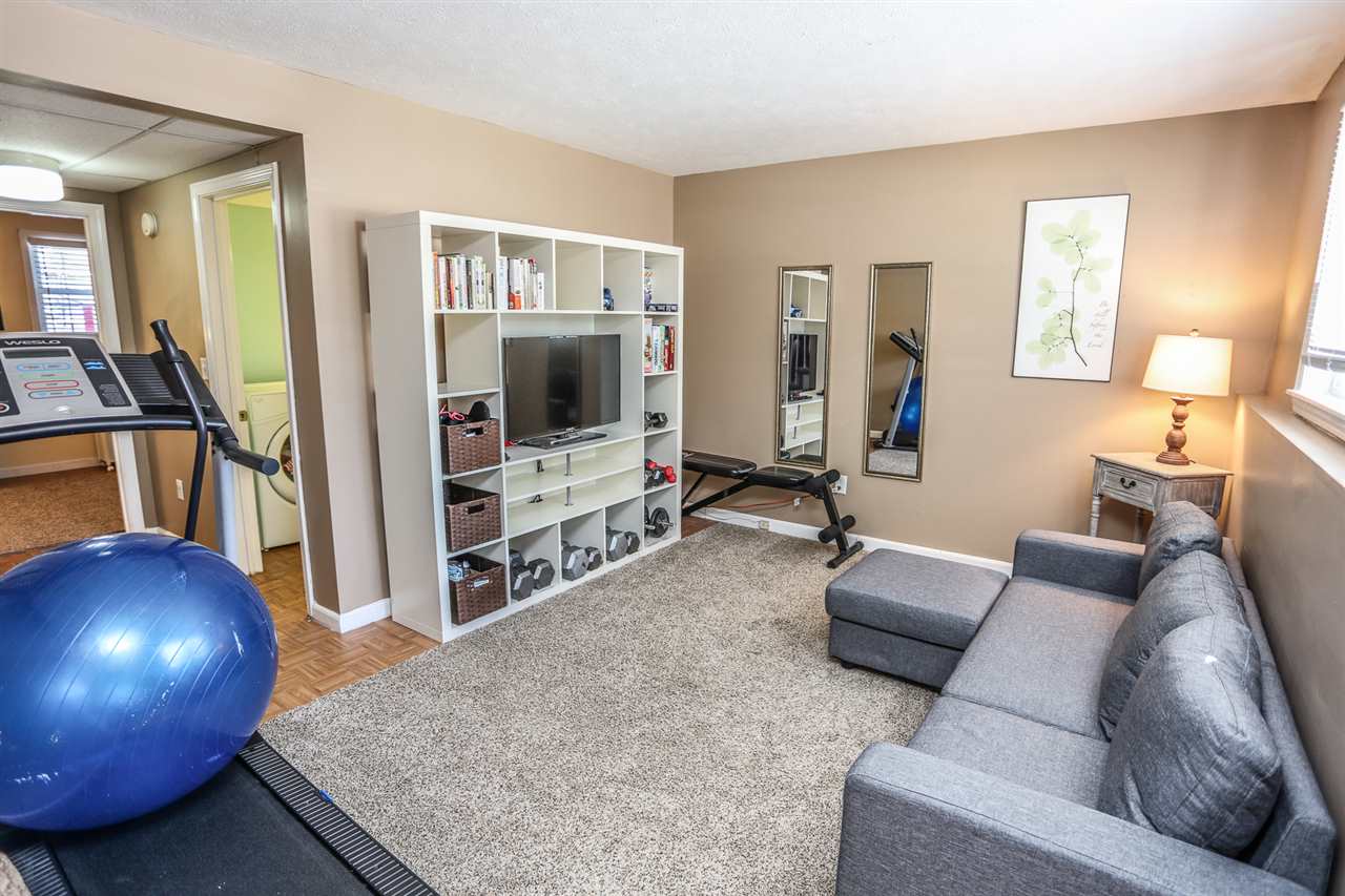 49 Derryfield Court, Unit 49 Manchester, NH 03104 - Photo 19 of 30