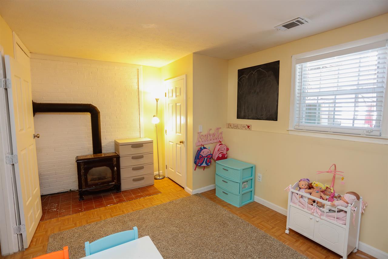 49 Derryfield Court, Unit 49 Manchester, NH 03104 - Photo 25 of 30