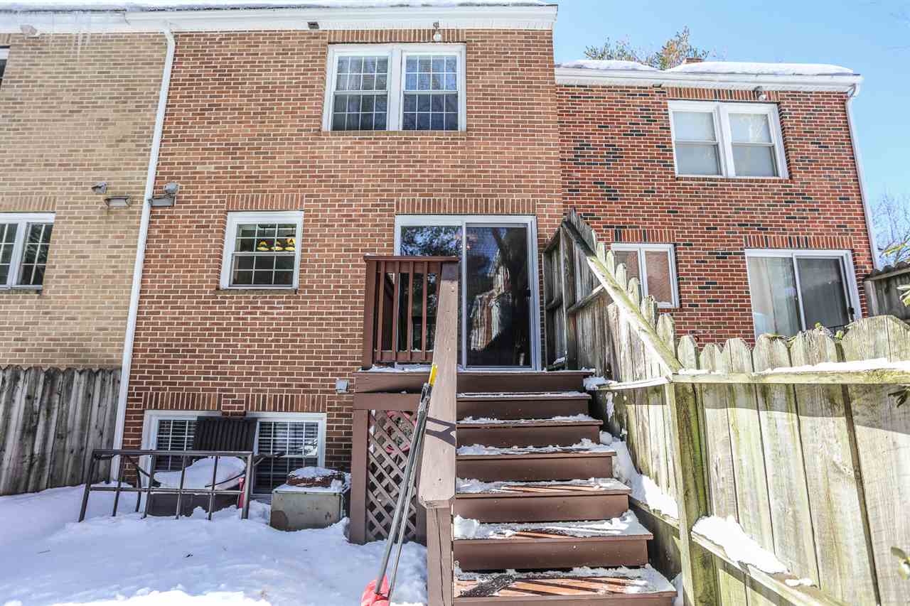 49 Derryfield Court, Unit 49 Manchester, NH 03104 - Photo 28 of 30