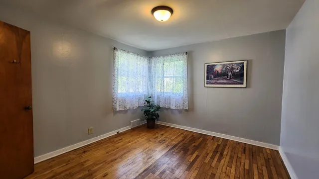 $2,950 | 201 North Owen Drive, Madison, WI 53705