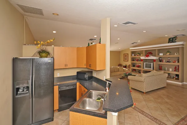 $1,850 | 1880 Long Iron Drive, Unit 1302, Rockledge, FL 32955