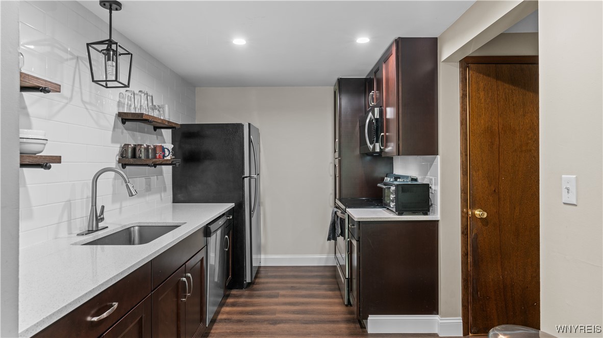 32 Harrogate Square Amherst, NY 14221 - Photo 13 of 35