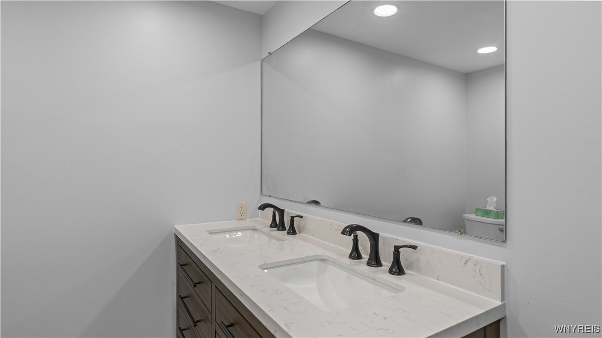 32 Harrogate Square Amherst, NY 14221 - Photo 27 of 35