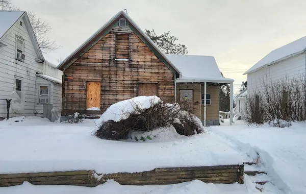 $25,000 | 217 1st Street, Sandstone, MN 55072