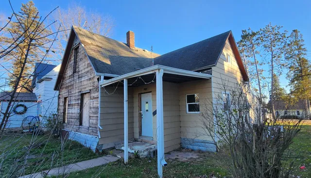 $25,000 | 217 1st Street, Sandstone, MN 55072