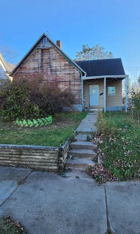 $25,000 | 217 1st Street, Sandstone, MN 55072