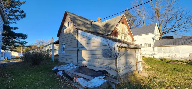 $25,000 | 217 1st Street, Sandstone, MN 55072