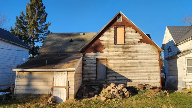 $25,000 | 217 1st Street, Sandstone, MN 55072