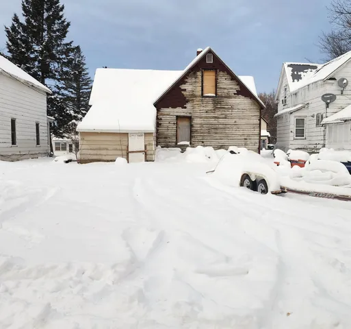 $25,000 | 217 1st Street, Sandstone, MN 55072