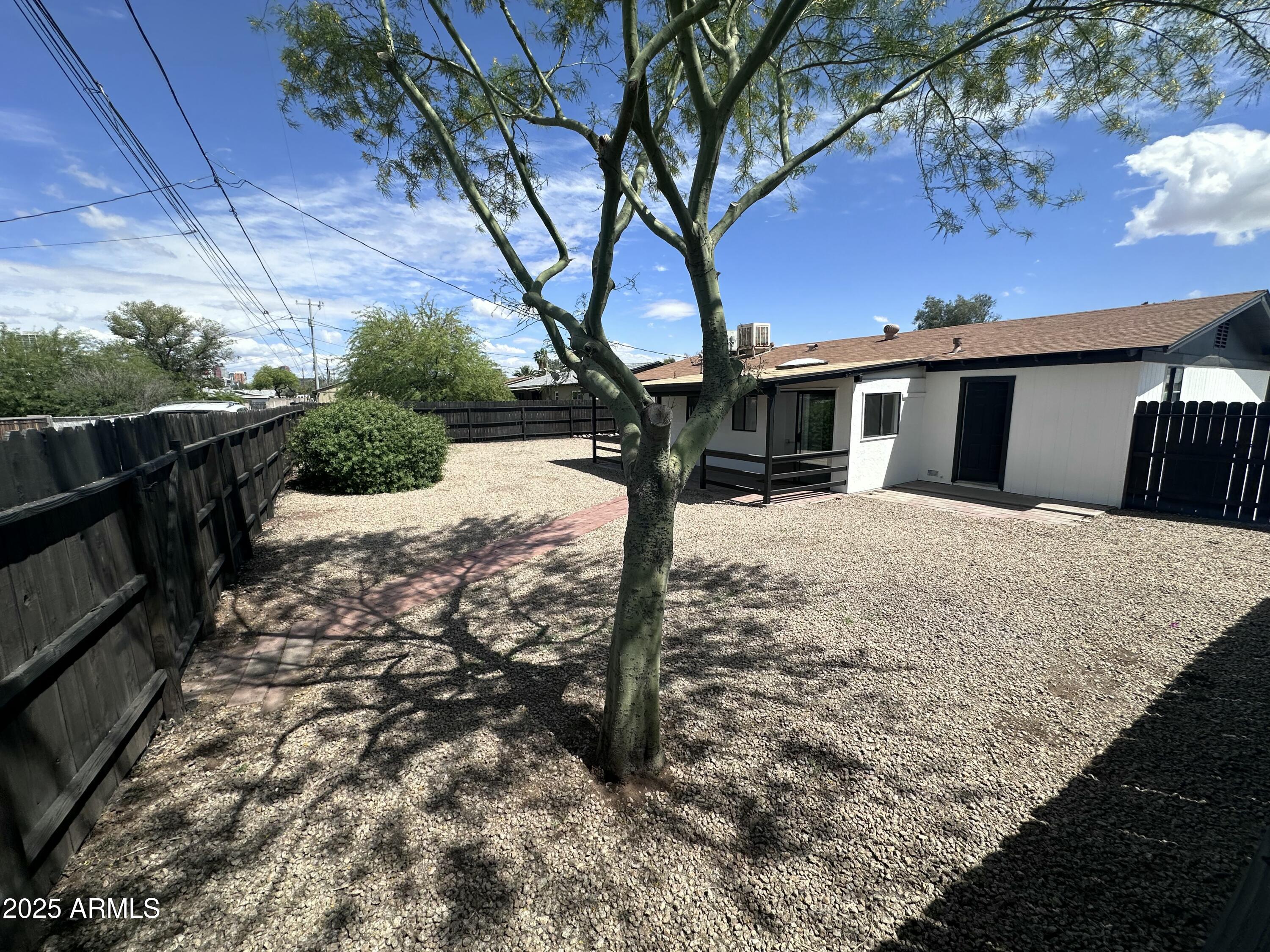 1050 West Romo Jones Street Tempe, AZ 85281 - Photo 19 of 20 02DDDFF2-8B71-4CBA-BABC-52F618748E33