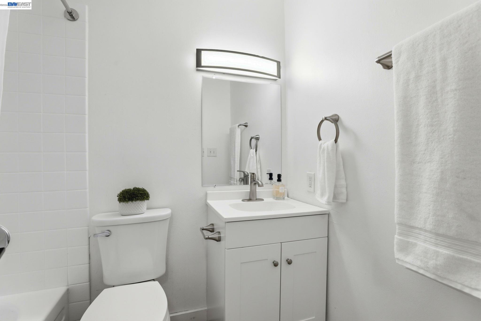 2216 Segundo Court, Unit 2 Pleasanton, CA 94588 - Photo 20 of 37