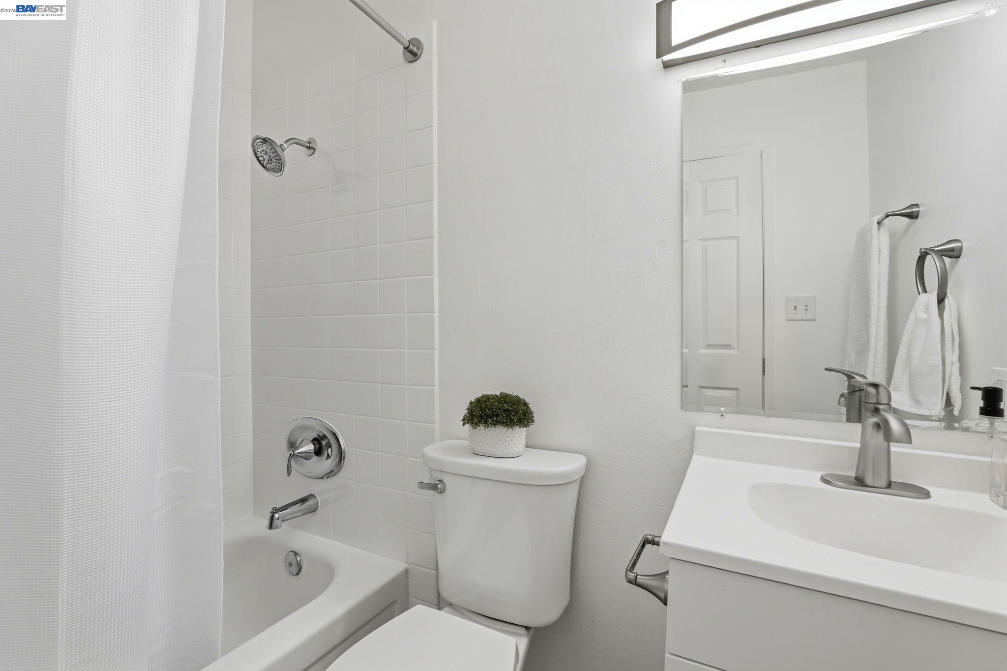 2216 Segundo Court, Unit 2 Pleasanton, CA 94588 - Photo 21 of 37