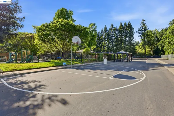 $500,000 | 2216 Segundo Court, Unit 2, Pleasanton, CA 94588