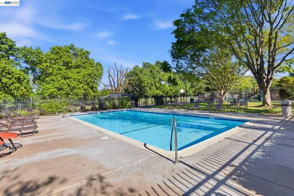 $500,000 | 2216 Segundo Court, Unit 2, Pleasanton, CA 94588