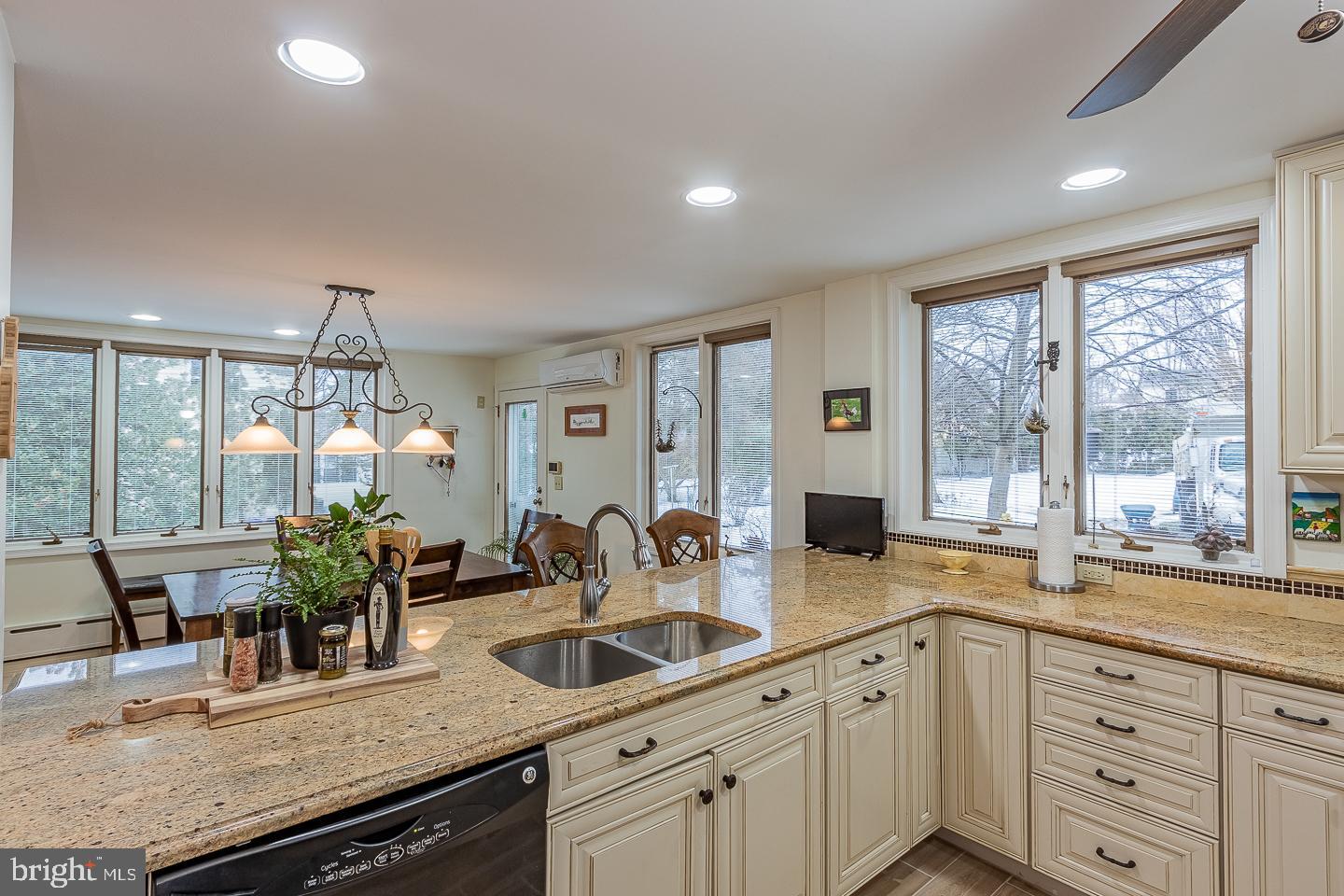 8144 Ridge Avenue Philadelphia, PA 19128 - Photo 15 of 51 Gallery Image 15