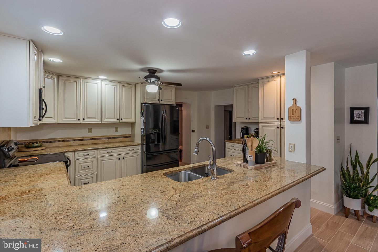 8144 Ridge Avenue Philadelphia, PA 19128 - Photo 18 of 51 Gallery Image 18
