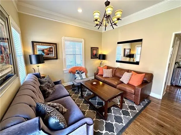 $2,350 | 3108 Burgundy Street, New Orleans, LA 70117