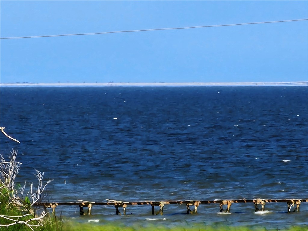2001 1st Street Bayside, TX 78340 - Photo 3 of 26 an empty room with yard