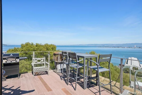 $849,000 | 218 Union Street, Unit 5, San Francisco, CA 94133