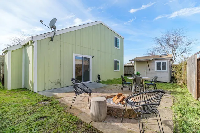$649,000 | 636 Nikki Drive, Petaluma, CA 94954