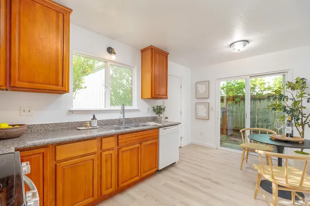 $649,000 | 636 Nikki Drive, Petaluma, CA 94954
