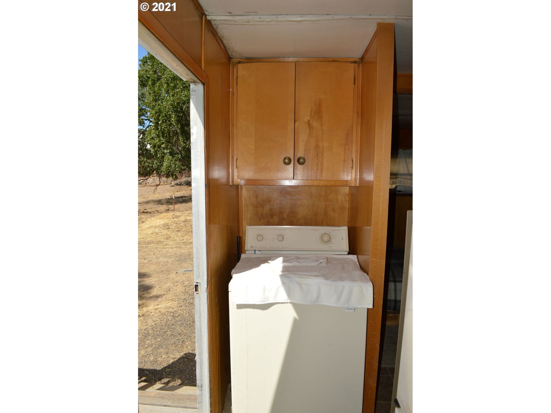 294 South Mary B Road Tygh Valley, OR 97063 - Photo 16 of 32 Gallery Image 16