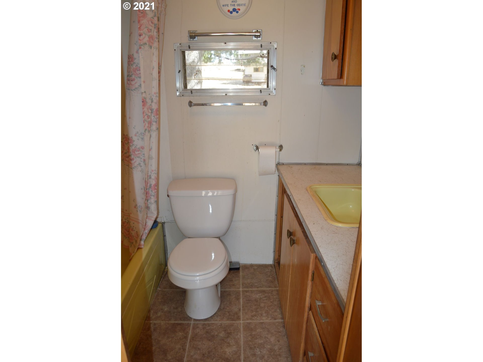 294 South Mary B Road Tygh Valley, OR 97063 - Photo 19 of 32 Gallery Image 19