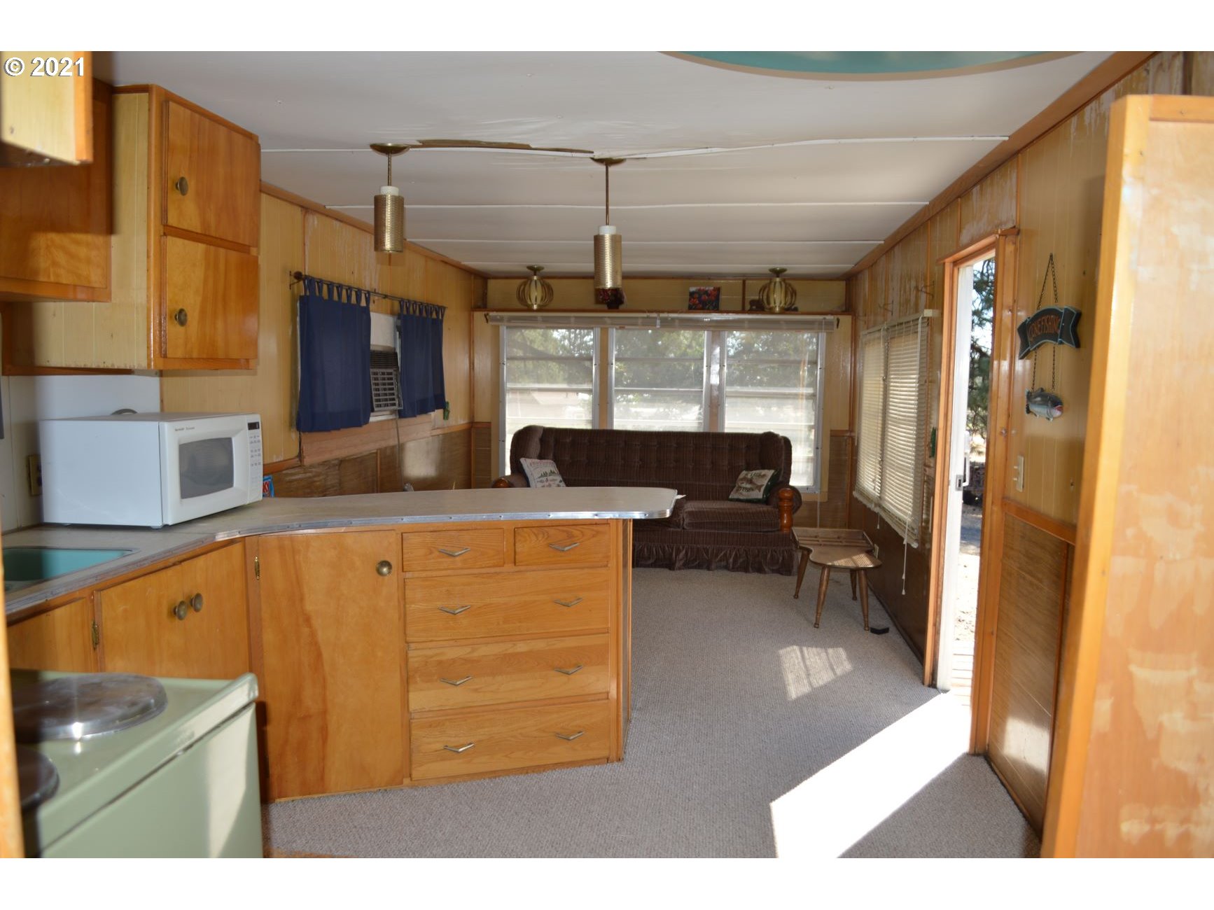 294 South Mary B Road Tygh Valley, OR 97063 - Photo 6 of 32 Gallery Image 6