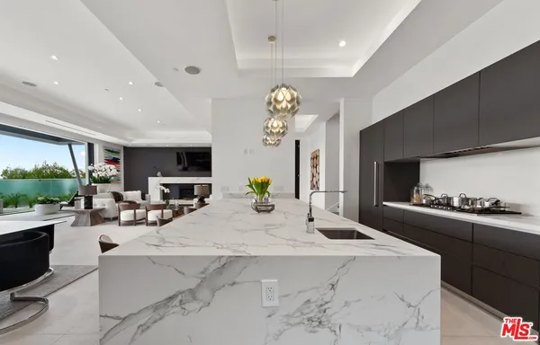 $22,000 | 2030 Talmadge Street, Los Angeles, CA 90027