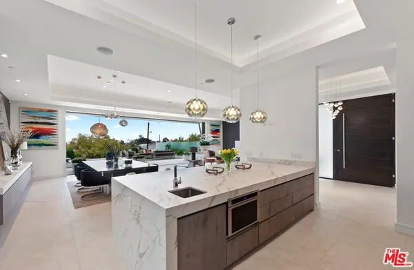 $22,000 | 2030 Talmadge Street, Los Angeles, CA 90027