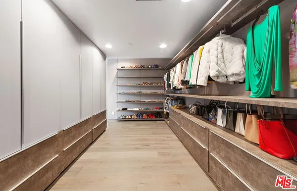 $22,000 | 2030 Talmadge Street, Los Angeles, CA 90027