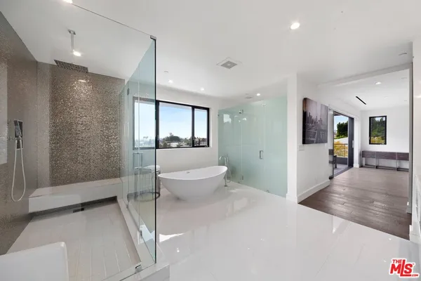 $22,000 | 2030 Talmadge Street, Los Angeles, CA 90027