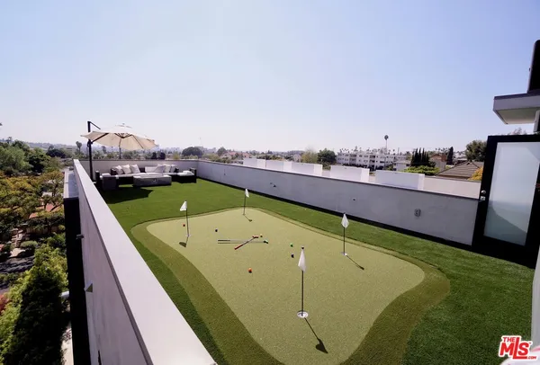 $22,000 | 2030 Talmadge Street, Los Angeles, CA 90027