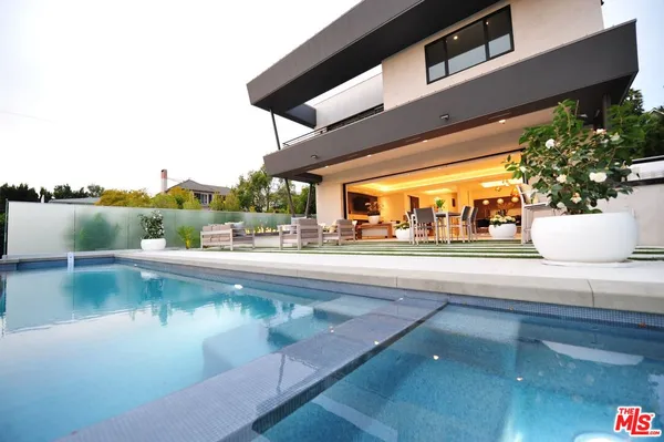 $22,000 | 2030 Talmadge Street, Los Angeles, CA 90027