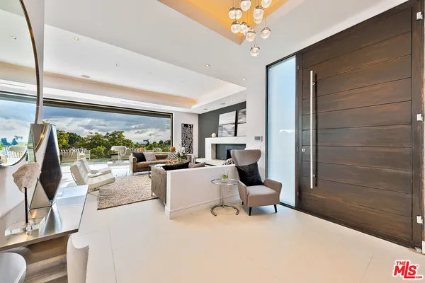 $22,000 | 2030 Talmadge Street, Los Angeles, CA 90027