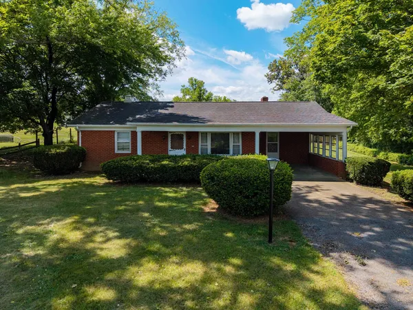 $295,000 | 2275 Us Highway, Luray, VA 22835
