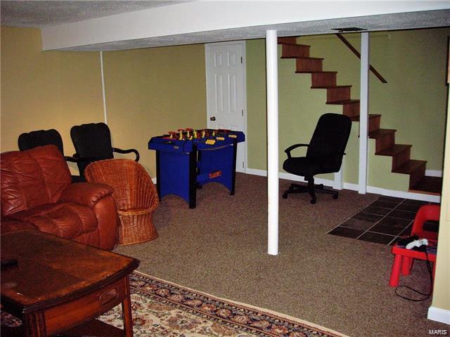 5821 Heege Road St. Louis, MO 63123 - Photo 20 of 30 Gallery Image 20