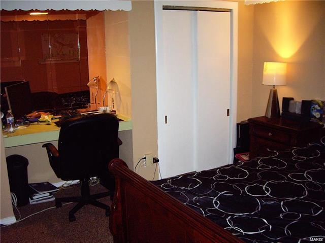 5821 Heege Road St. Louis, MO 63123 - Photo 21 of 30 Gallery Image 21