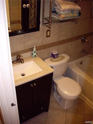5821 Heege Road St. Louis, MO 63123 - Photo 9 of 30 Gallery Image 9